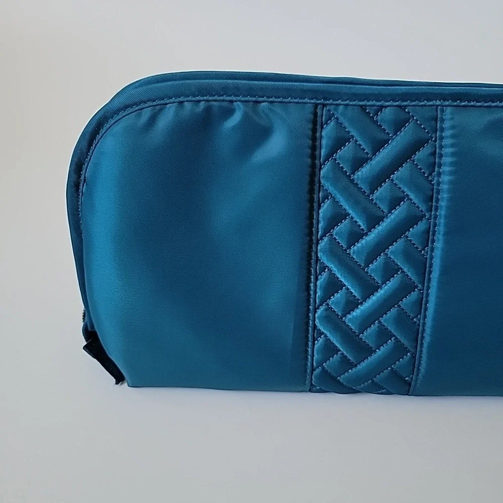 Lug Lay Flat Zip Cosmetic Case Teal Blue Make Up Minimalist Organization Travel